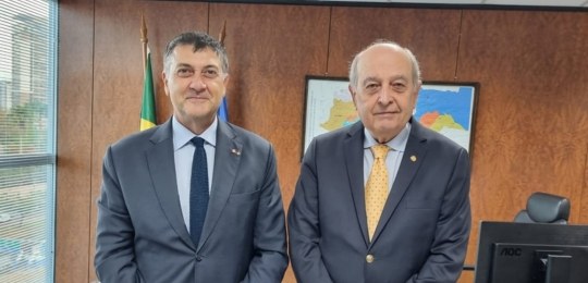 TRE Pernambuco recebe visita do embaixador do Canadá